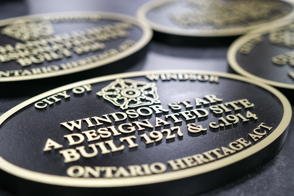The University of Windsor was presented with a heritage plaque for its School of Social Work and Centre for Executive and Professional Education. 